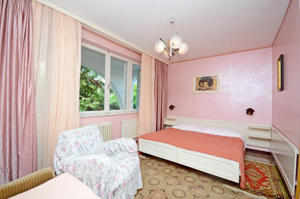 Apartments Dea Пореч Екстер'єр фото