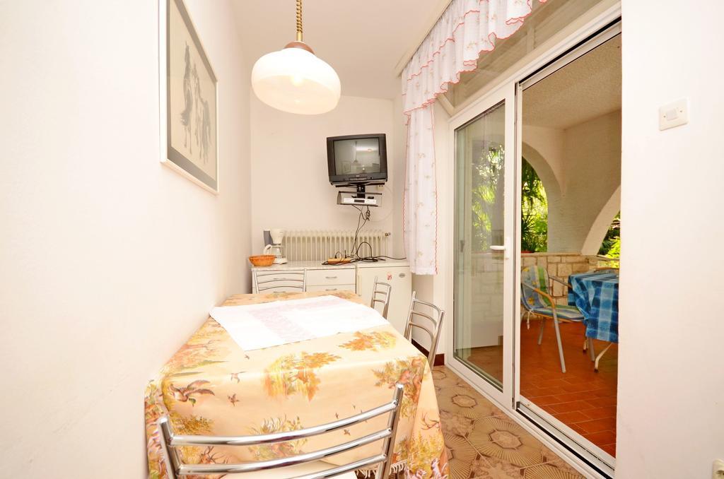 Apartments Dea Пореч Екстер'єр фото