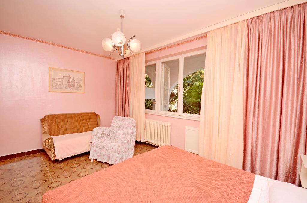 Apartments Dea Пореч Екстер'єр фото