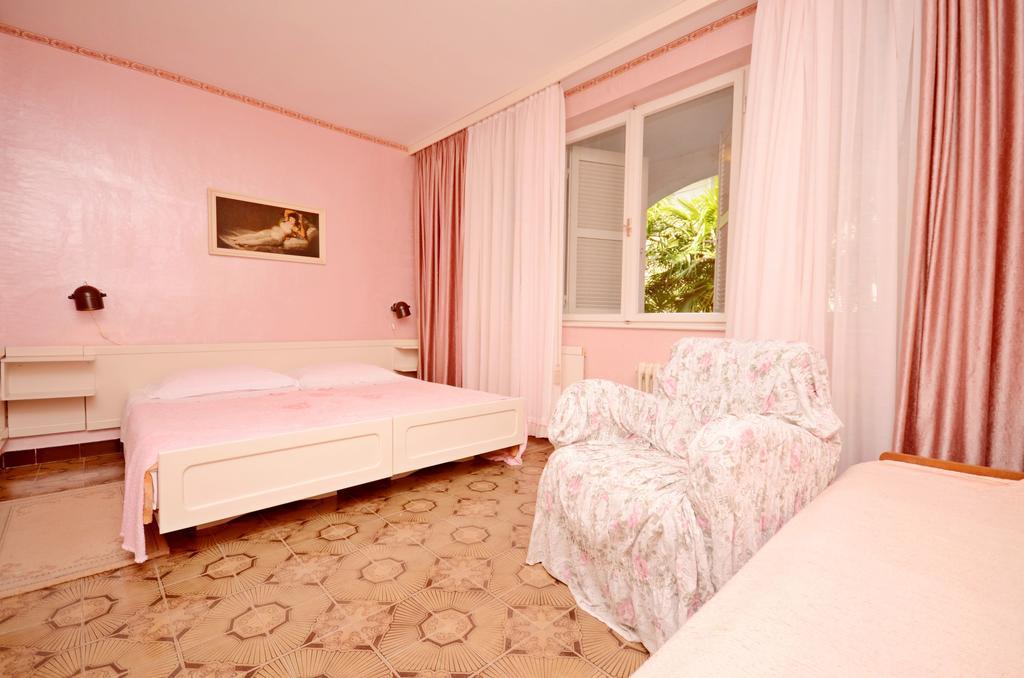 Apartments Dea Пореч Екстер'єр фото