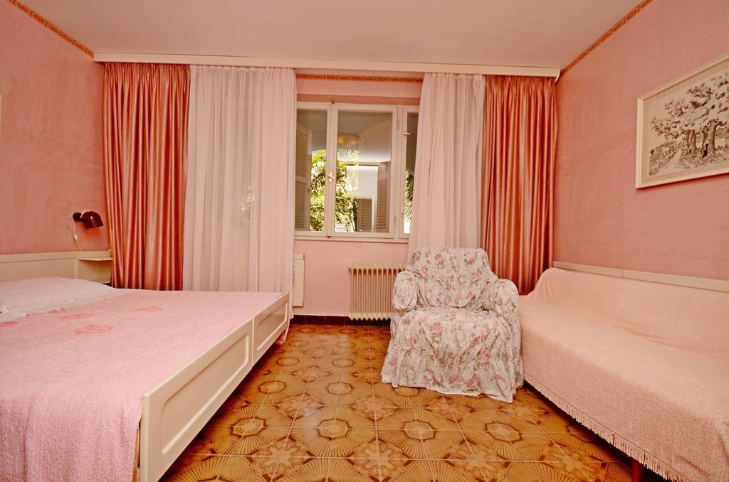 Apartments Dea Пореч Екстер'єр фото